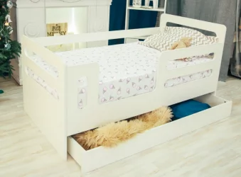 Детская кровать-манеж Горизонтали с ящиком