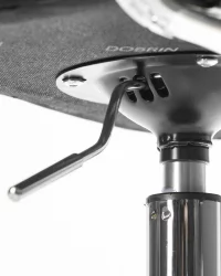 Офисное кресло для персонала DOBRIN TERRY Черный велюр MJ9-101