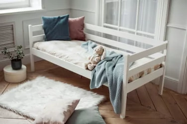 Детская кровать для девочки RooRoom VK-1 Белая