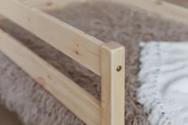 Детская кровать в натуральном цвете с ящиками Сердечки