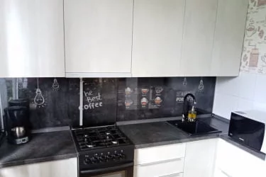 Глянцевый фартук (КОМПОЗИТ) KM 114