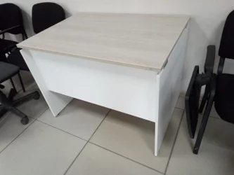 Стол прямой Deka ЛДСП каркас 75.07.10 Дуб Сантана светлый/Белый