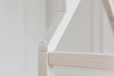 Детская кровать в колерованном масле