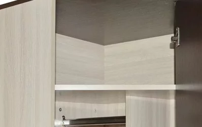 Угловой шкаф в прихожую Ольга 9.1 Ясень шимо светлый Венге