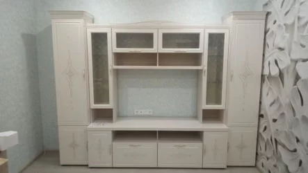 Шкаф-витрина малый (левый/правый) Венеция 32.07 Сосна Астрид Ваниль