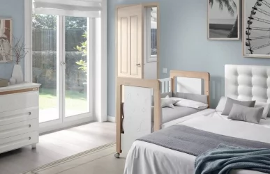 Кроватка 120x60 с LED-подсветкой Micuna Magic Mum Relax Water wood/White