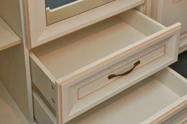 Комплект мебели для спальни Марлен №4 Кремовый белый Патина