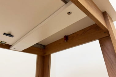 Стол обеденный раздвижной Цезарь белое дерево/дуб крафт золотой