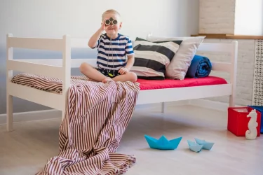 Детская кровать для девочки RooRoom VK-1 Белая