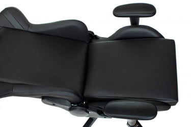 Кресло игровое ZOMBIE FORMULA CARB