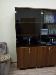 Шкаф-витрина Лидер 82.13 Орех Пегас