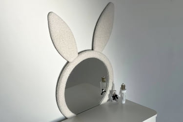 Детский стол Зайка MK-0019 белое дерево/белый (плюш)