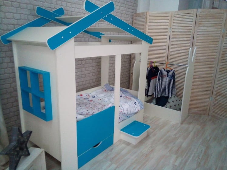 Кровать со ступенькой и ящиком и стеллаж Теремок + Зайка Лазурь-Белый_0