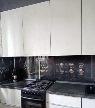 Глянцевый фартук (КОМПОЗИТ) KM 114_2