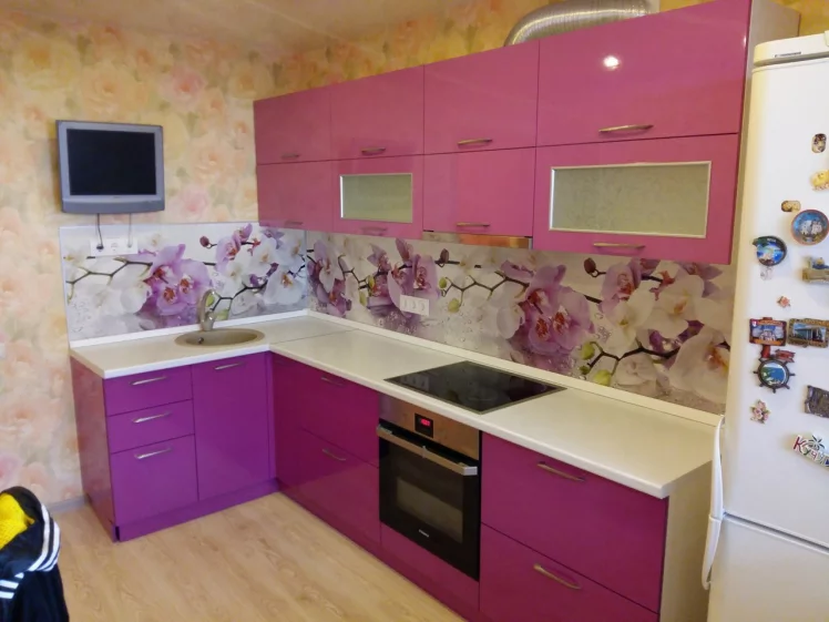 Глянцевый фартук (КОМПОЗИТ) KM 47_6