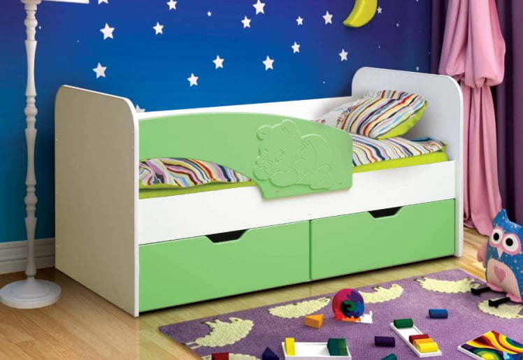 Кровать детская Винни-Пух  800*1600 Белый/Зеленый глянец_0