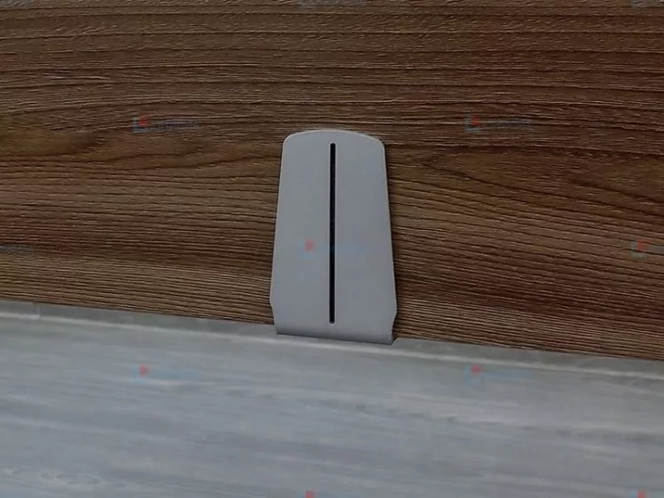 Крепление настольного экрана из ЛДСП для прямого стола Deka Д-024_0