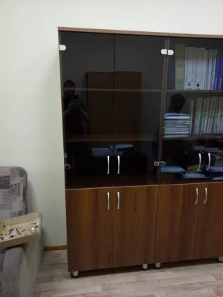 Шкаф-витрина Лидер 82.13 Орех Пегас_1